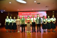 致敬！我院舉辦建院4周年院慶暨第6個醫(yī)師節(jié)表彰大會！