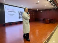 測(cè)血糖、量血壓、專家指導(dǎo)······這期講座健康力拉滿！