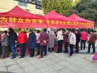 鄭州西區(qū)中醫(yī)院專家愛心義診，以行動普及健康，引導(dǎo)公眾健康理念