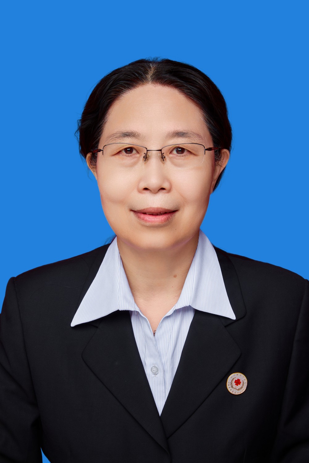 韓麗婷-副院長、副主任醫(yī)師、中共黨員